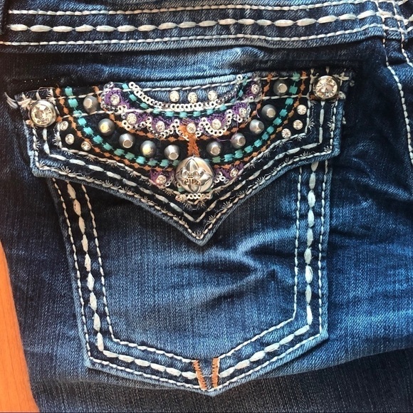 Miss Me Signature Boot Jeans - Picture 4 of 16